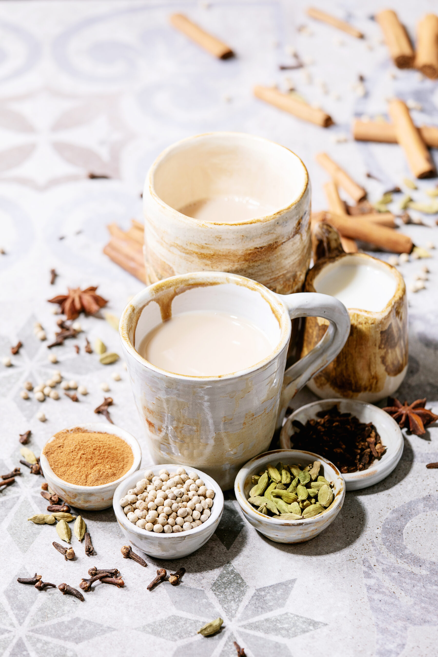 Masala Chai – Tradycyjny przepis na indyjską herbatę z przyprawami